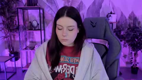 Snapshot of coralinekeyns chatting on 3, 10, 2025 little girl who is always right or Coraline online show from 3, 10, 2025