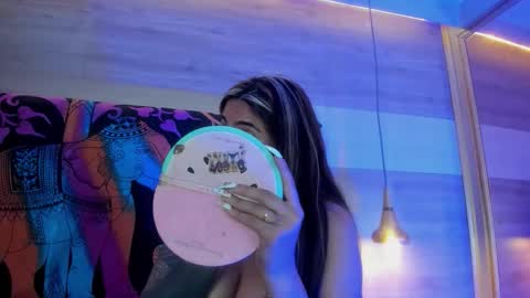 Cori online show from 25, 3, 2026