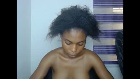 Snapshot of cornxcunt chatting on 19, 10, 2025 cornxcunt online show from 19, 10, 2025