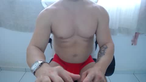 Snapshot of corolaxxl chatting on 2, 10, 2025 corolaxxl online show from 2, 10, 2025