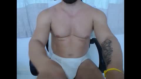 Snapshot of corolaxxl chatting on 3, 2, 2026 corolaxxl online show from 3, 2, 2026