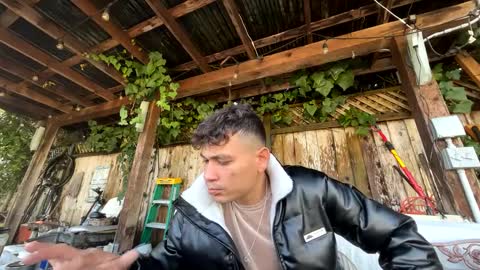 Snapshot of coronelking chatting on 27, 12, 2024 coronelking online show from 27, 12, 2024