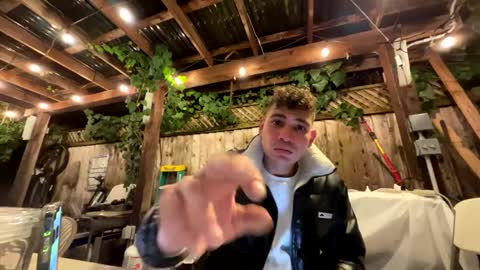 Snapshot of coronelking chatting on 5, 1, 2025 coronelking online show from 5, 1, 2025