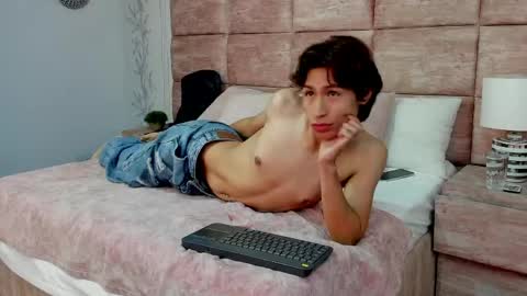 Snapshot of corygreenn chatting on 4, 6, 2026 CoryGreen online show from 4, 6, 2026
