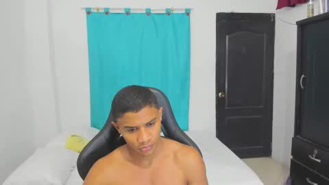 Snapshot of corzoethan chatting on 8, 9, 2025 Ethan  online show from 8, 9, 2025