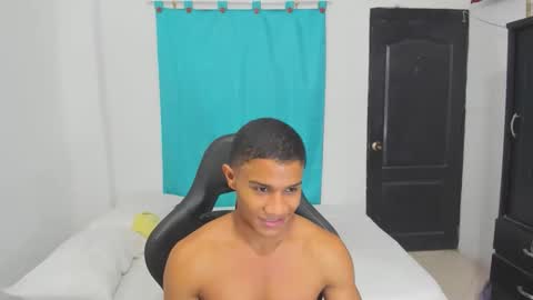 Snapshot of corzoethan chatting on 10, 9, 2025 Ethan  online show from 10, 9, 2025