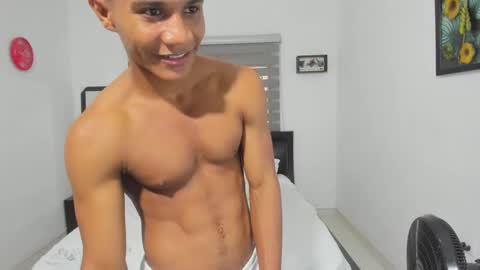 Snapshot of corzoethan chatting on 27, 10, 2025 Ethan online show from 27, 10, 2025