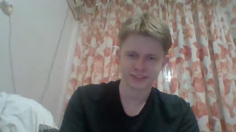 Snapshot of cosm2312 chatting on 14, 4, 2026 Andrew online show from 14, 4, 2026