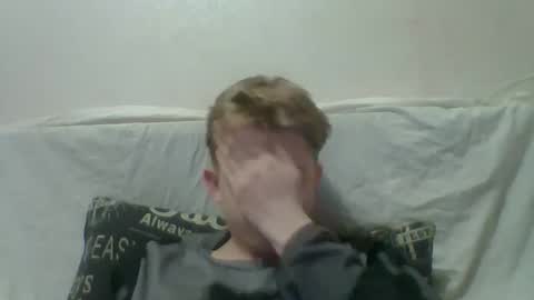 Snapshot of cosm2312 chatting on 22, 4, 2026 Andrew online show from 22, 4, 2026
