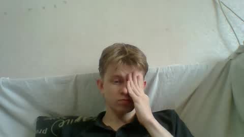 Snapshot of cosm2312 chatting on 28, 4, 2026 Andrew online show from 28, 4, 2026