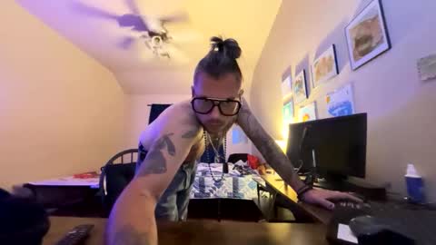 Snapshot of cosmic_maverick chatting on 23, 10, 2025 cosmic_maverick online show from 23, 10, 2025