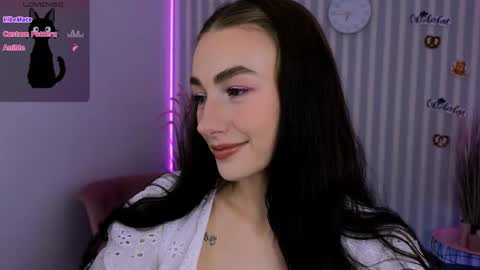 Snapshot of cosmicfaye chatting on 21, 9, 2025 cosmicfaye online show from 21, 9, 2025