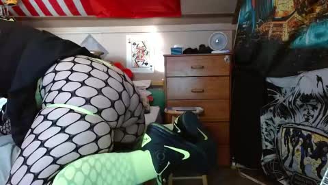 Snapshot of cosmicjones88 chatting on 22, 4, 2026 cosmicjones88 online show from 22, 4, 2026