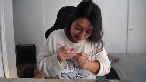 costantine helena24 online show from 28, 11, 2025