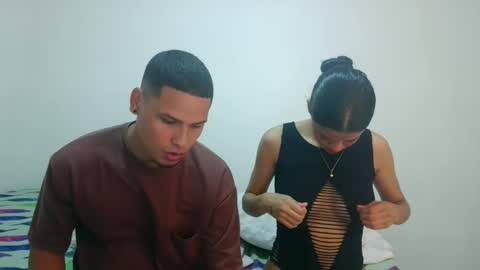 Snapshot of couple777sexy chatting on 20, 9, 2025 Andri online show from 20, 9, 2025