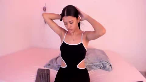 Snapshot of couple777sexy chatting on 2, 11, 2025 Andri online show from 2, 11, 2025