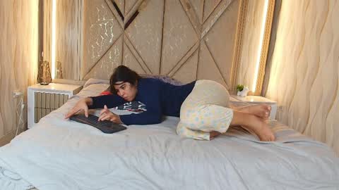Snapshot of couple_hot_2025 chatting on 9, 4, 2026 Ricardo Isabella online show from 9, 4, 2026