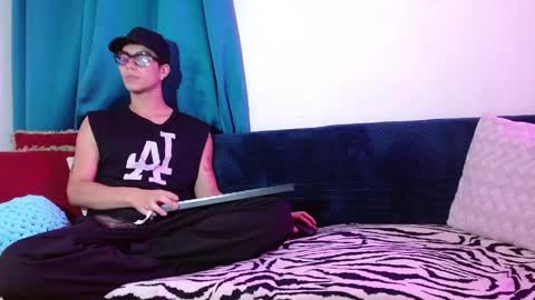 Couple hotFD online show from 19, 4, 2026