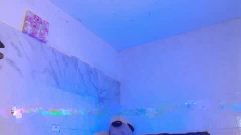 Snapshot of couple_sweet1016 chatting on 5, 5, 2026 ALEXA KIM online show from 5, 5, 2026