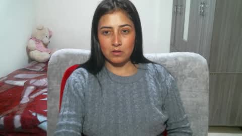 couplecaliente10 online show from 18, 12, 2025