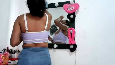 coupleeswetthott online show from 31, 5, 2026