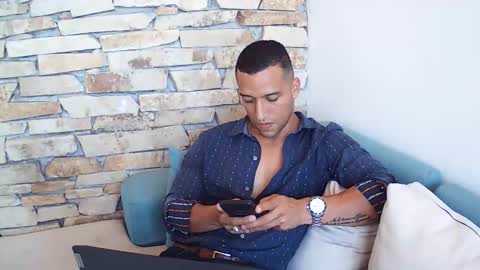 Snapshot of couplelovecolombia123 chatting on 9, 9, 2025 COUPLELOVE online show from 9, 9, 2025