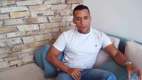 Snapshot of couplelovecolombia123 chatting on 13, 9, 2025 COUPLELOVE online show from 13, 9, 2025