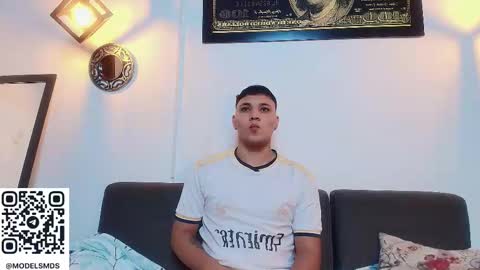 Snapshot of couplelovely_dss chatting on 22, 11, 2025 Barby and Kenny online show from 22, 11, 2025