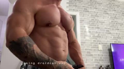 couplemuscle40 online show from 11, 3, 2026