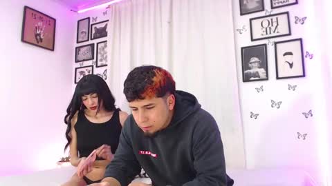 Juli and Liam online show from 4, 12, 2024