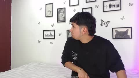 Juli and Liam online show from 20, 1, 2025