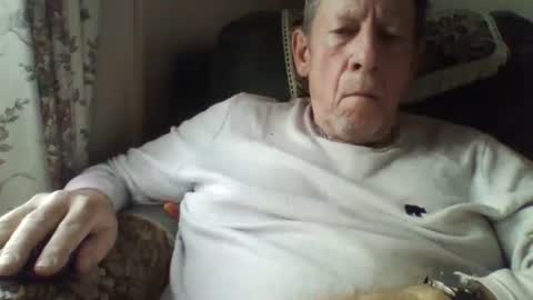 Snapshot of courieral1 chatting on 19, 12, 2024 courieral1 online show from 19, 12, 2024