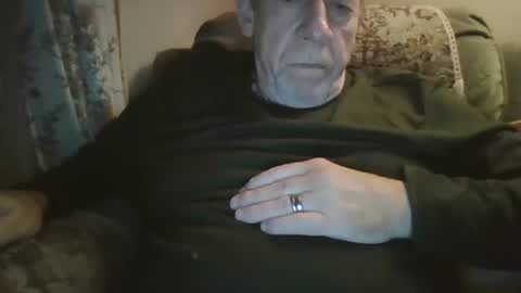 Snapshot of courieral1 chatting on 23, 10, 2025 courieral1 online show from 23, 10, 2025