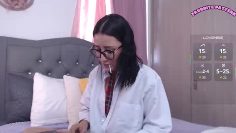 Snapshot of cowgirl_isa chatting on 21, 9, 2025 cowgirl_isa online show from 21, 9, 2025