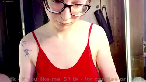 Snapshot of coy_girl_ chatting on 19, 2, 2025 My name is Emma - HELP COLLECT TOKENS FOR THE OPERATION FOR MY DAUGHTER online show from 19, 2, 2025