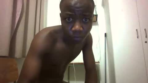 Snapshot of coziambhuti chatting on 3, 4, 2026 CapriMeanace online show from 3, 4, 2026