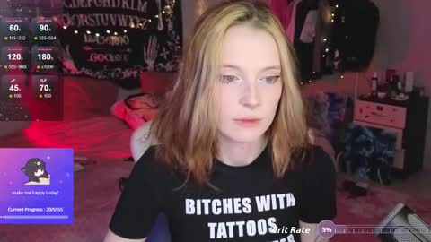 Snapshot of crackling_tati chatting on 28, 9, 2025 Tati online show from 28, 9, 2025