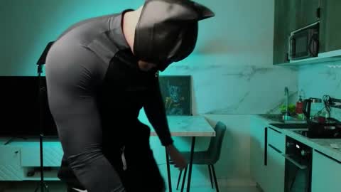 Snapshot of cravelorenzo chatting on 20, 12, 2025 CraveLorenzo online show from 20, 12, 2025