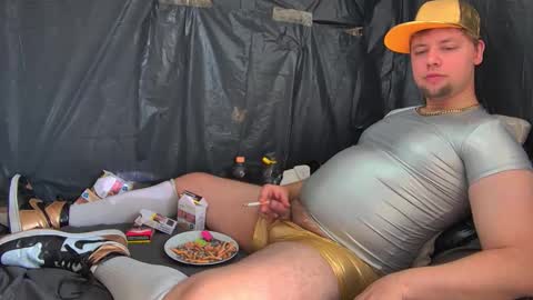 Snapshot of cravingboy chatting on 20, 9, 2025 robin online show from 20, 9, 2025