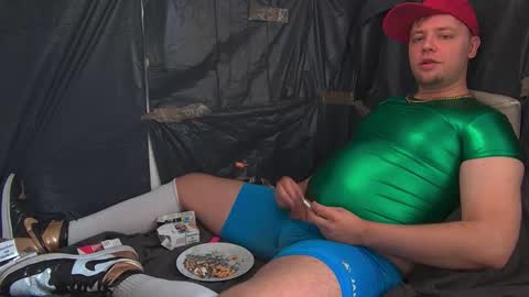 Snapshot of cravingboy chatting on 27, 9, 2025 robin online show from 27, 9, 2025