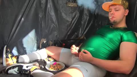 Snapshot of cravingboy chatting on 4, 10, 2025 robin online show from 4, 10, 2025