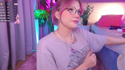 Snapshot of crazy__wine chatting on 5, 12, 2024 Sonya online show from 5, 12, 2024