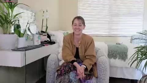 Stacy 2pm to 6pm mon-fri 3 CAT online show from 16, 7, 2026