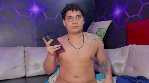 Snapshot of crazy_sexvip chatting on 18, 10, 2025 - Girl ZOE and Boy Cain online show from 18, 10, 2025