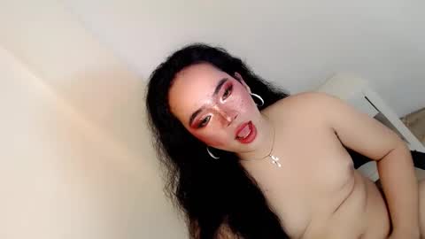 Snapshot of crazy_vixen chatting on 24, 12, 2024 Hot Ayisha online show from 24, 12, 2024