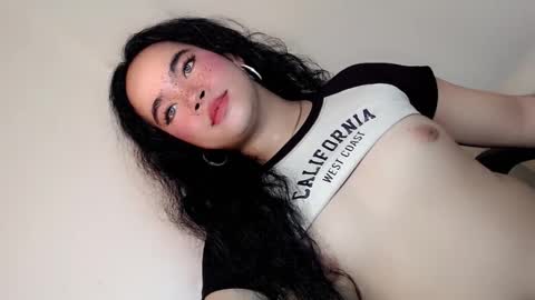 Snapshot of crazy_vixen chatting on 6, 1, 2025 Hot Ayisha online show from 6, 1, 2025
