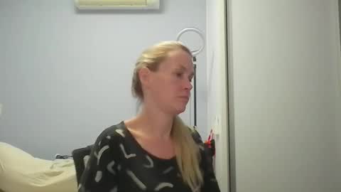 Snapshot of crazyanny chatting on 23, 3, 2026 Anny online show from 23, 3, 2026