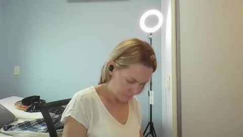 Snapshot of crazyanny chatting on 31, 3, 2026 Anny online show from 31, 3, 2026