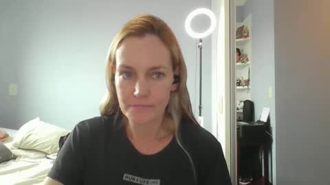 Snapshot of crazyanny chatting on 7, 4, 2026 Anny online show from 7, 4, 2026