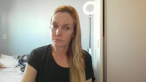 Snapshot of crazyanny chatting on 13, 4, 2026 Anny online show from 13, 4, 2026